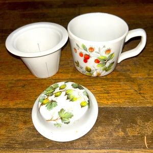 Pillyvuyt Stawberry Fruits de’ete Tea Cup